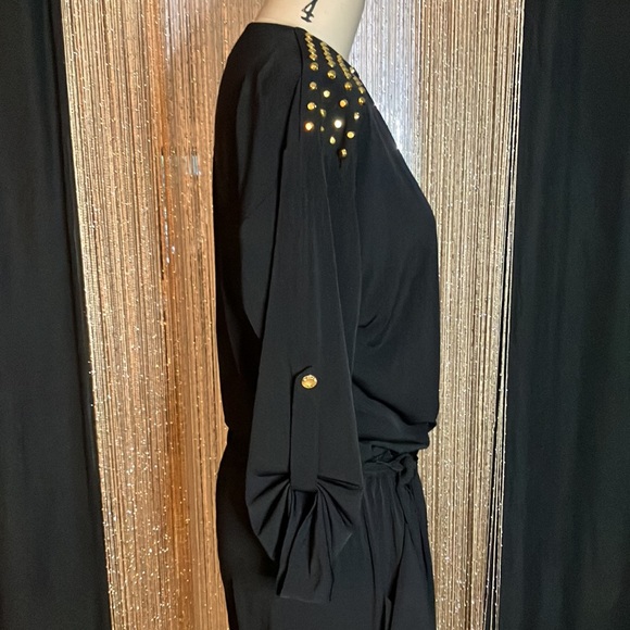 Classic jumper with gold stud Epaulette detail. - Picture 8 of 14